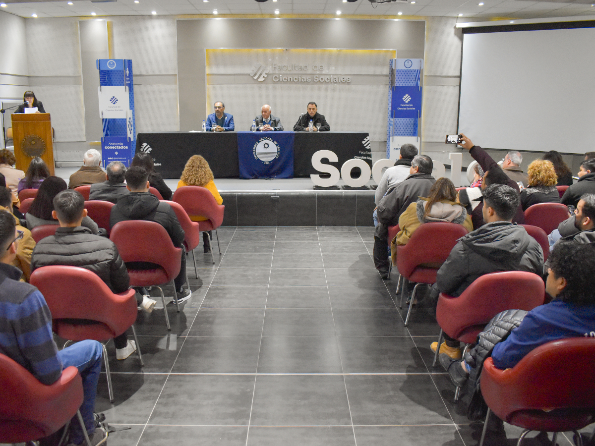 La carrera de grado para trabajadoras y trabajadores nodocentes de universidades nacionales ya es una realidad
